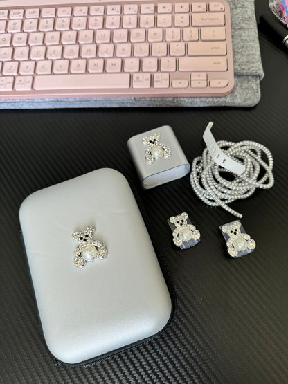 Estuche Grande + Protector de cargador completo.