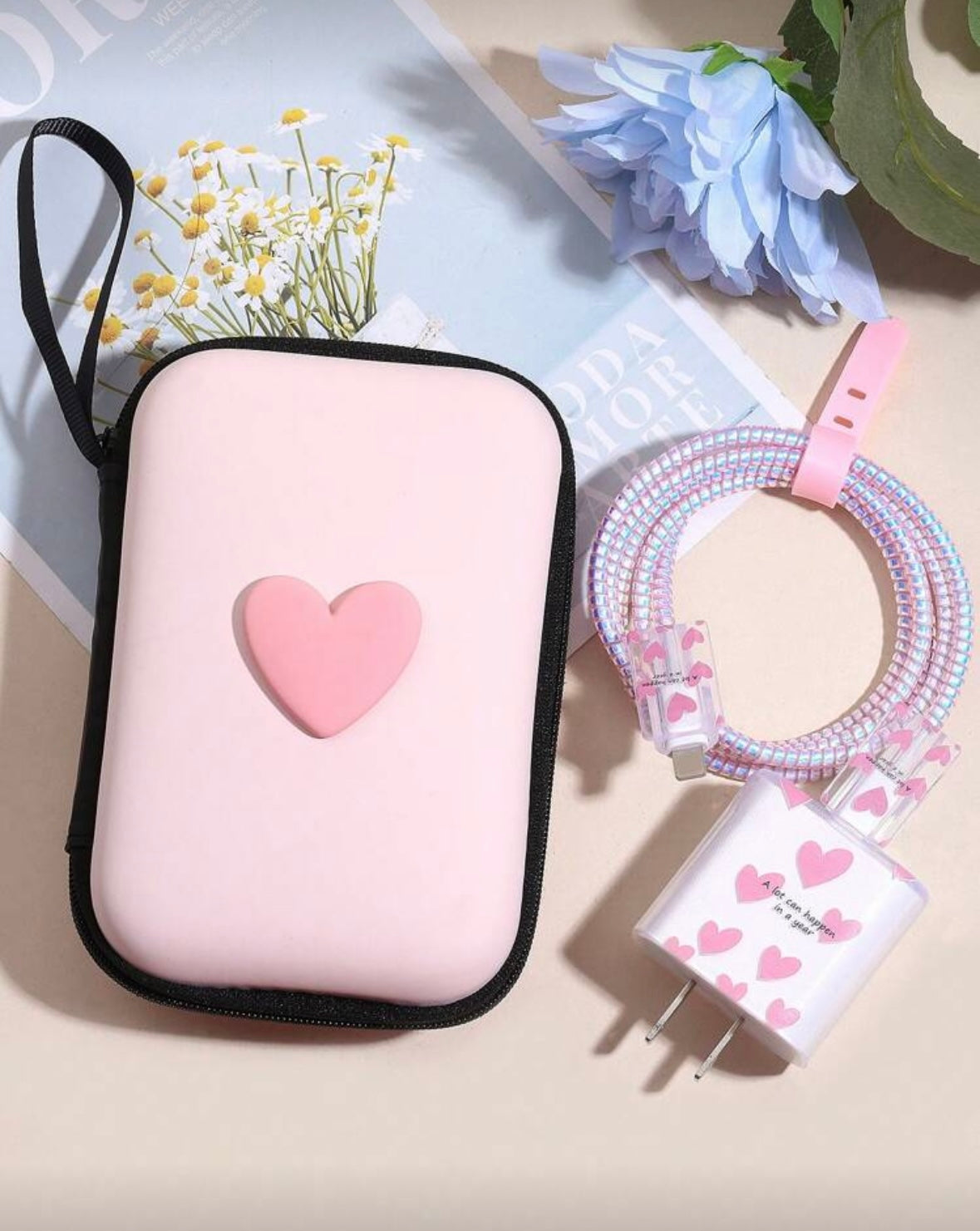 Estuche Grande + Protector de cargador completo.
