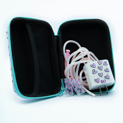 Estuche Grande + Protector de cargador completo.