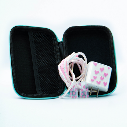 Estuche Grande + Protector de cargador completo.